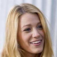 Blake Lively on the set of 'Gossip Girl' shooting on location | Picture 68529